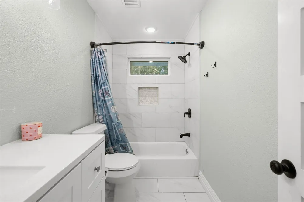 8822 Punchard Lane Bellville, TX 77418