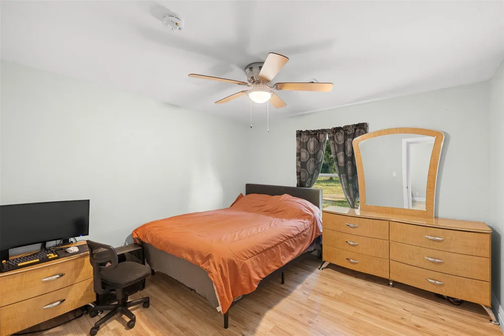 8822 Punchard Lane Bellville, TX 77418