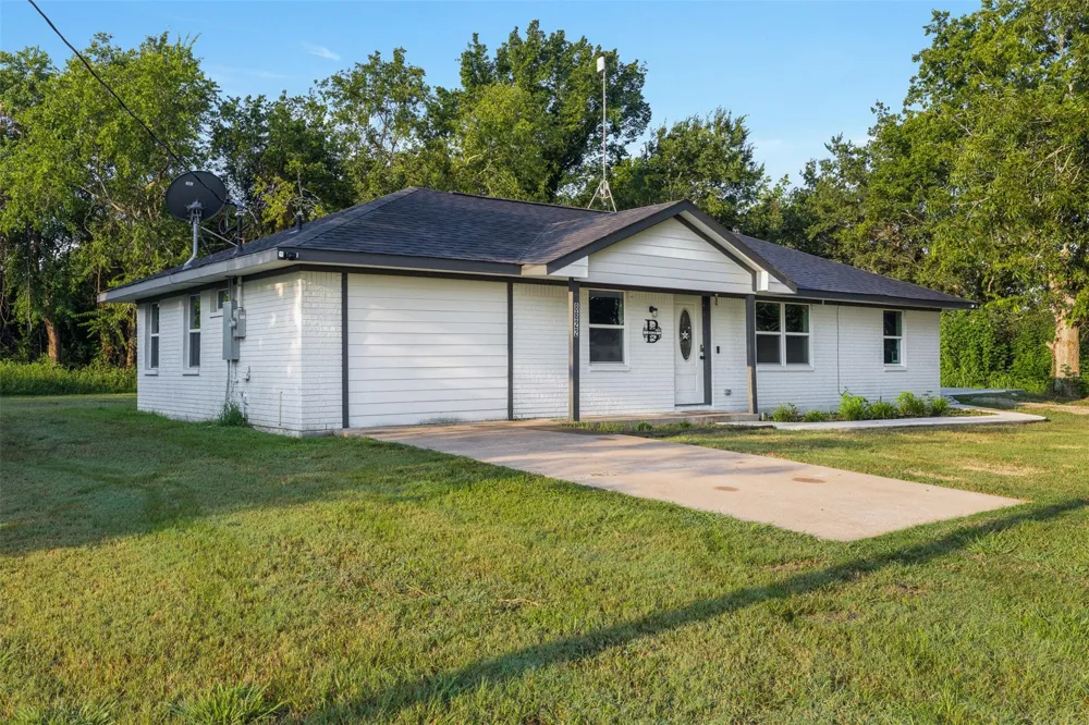 8822 Punchard Lane Bellville, TX 77418