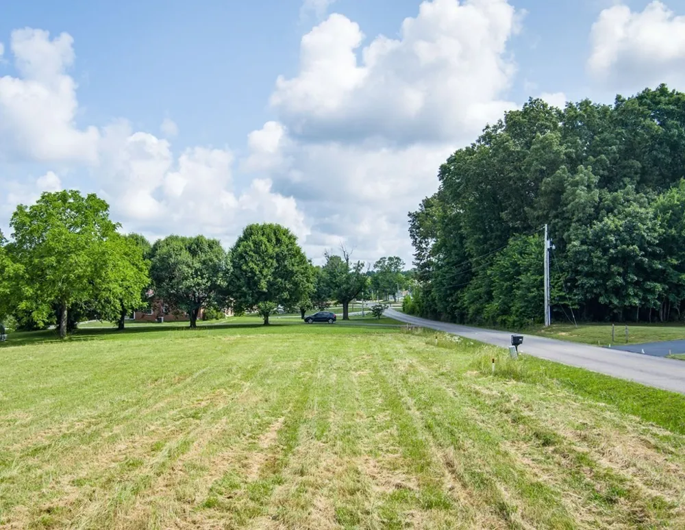 2390 Bowser Rd Cookeville, TN 38506