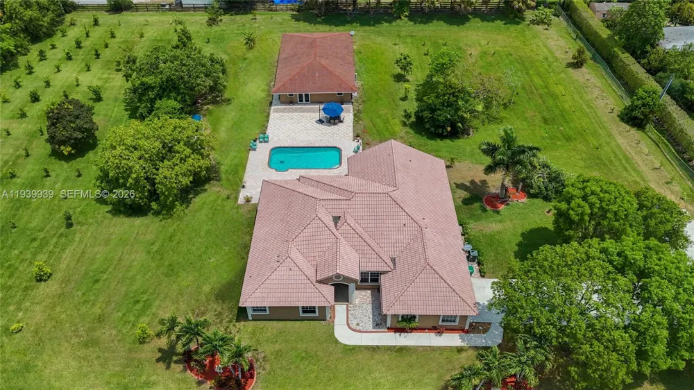 12851 Luray Rd Southwest Ranches, FL 33330