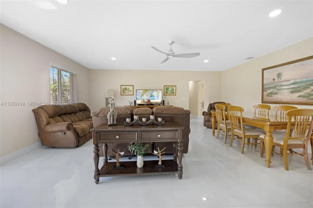 12851 Luray Rd Southwest Ranches, FL 33330
