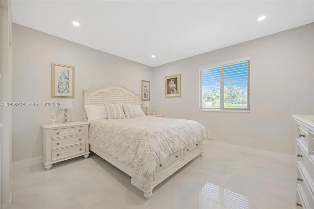 12851 Luray Rd Southwest Ranches, FL 33330