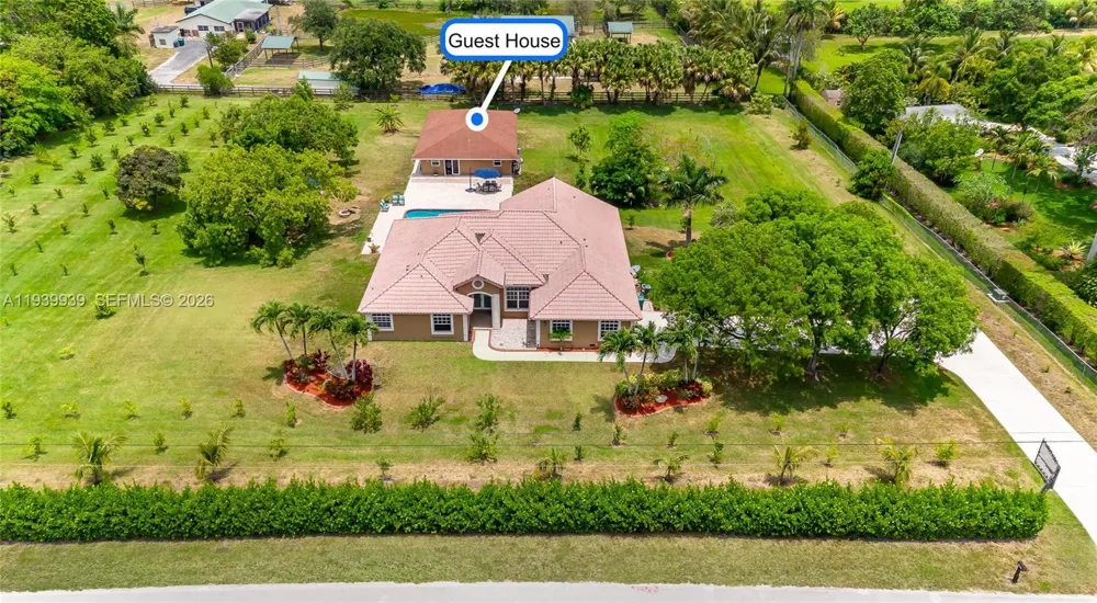 12851 Luray Rd Southwest Ranches, FL 33330