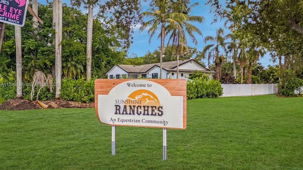12851 Luray Rd Southwest Ranches, FL 33330