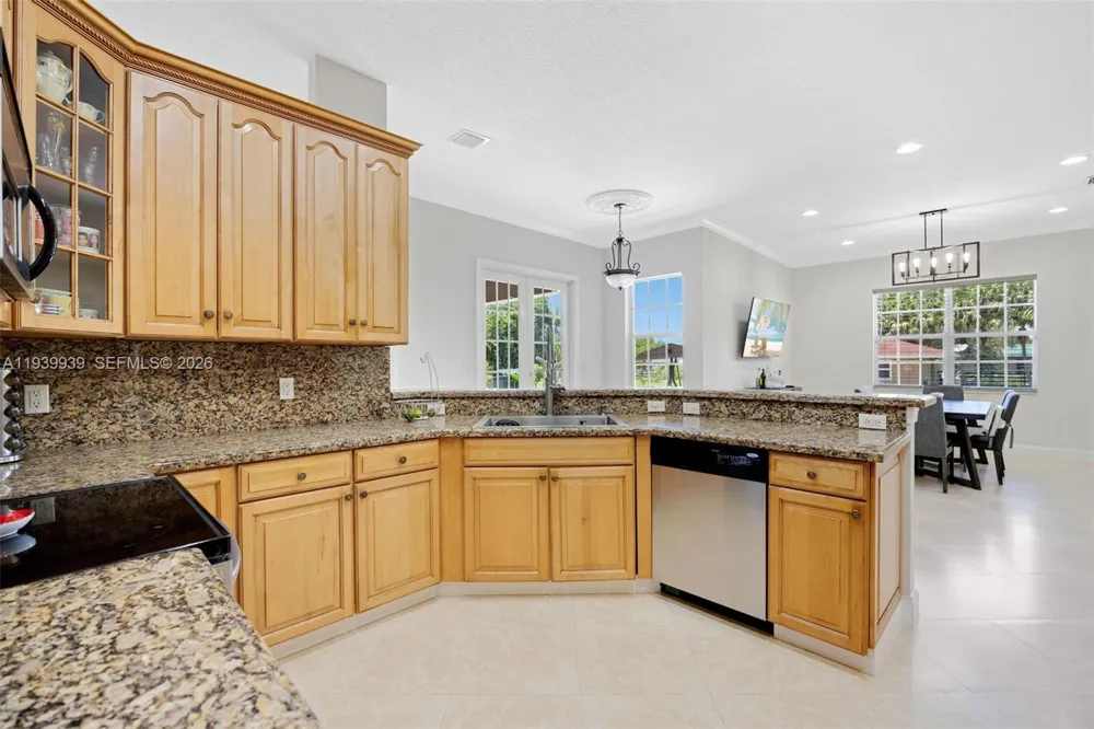 12851 Luray Rd Southwest Ranches, FL 33330