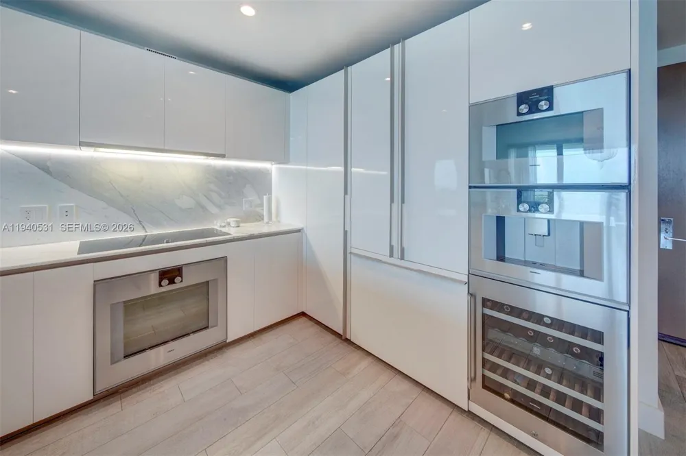 10201 Collins Ave #804 Bal Harbour, FL 33154