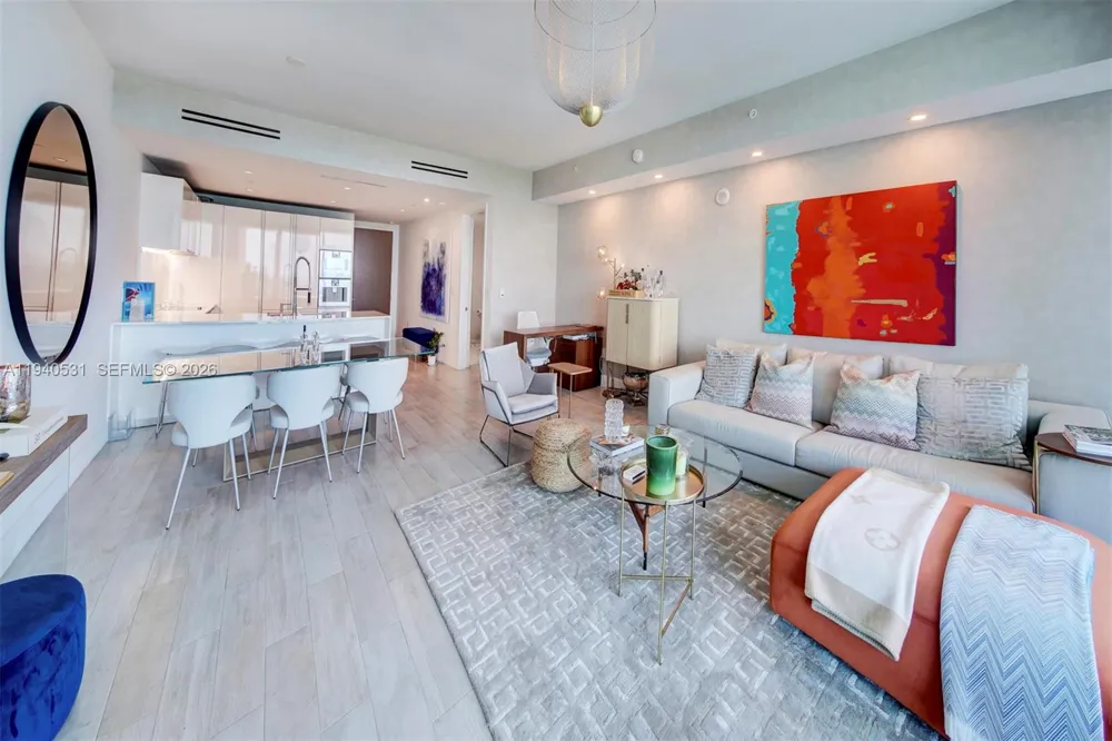 10201 Collins Ave #804 Bal Harbour, FL 33154