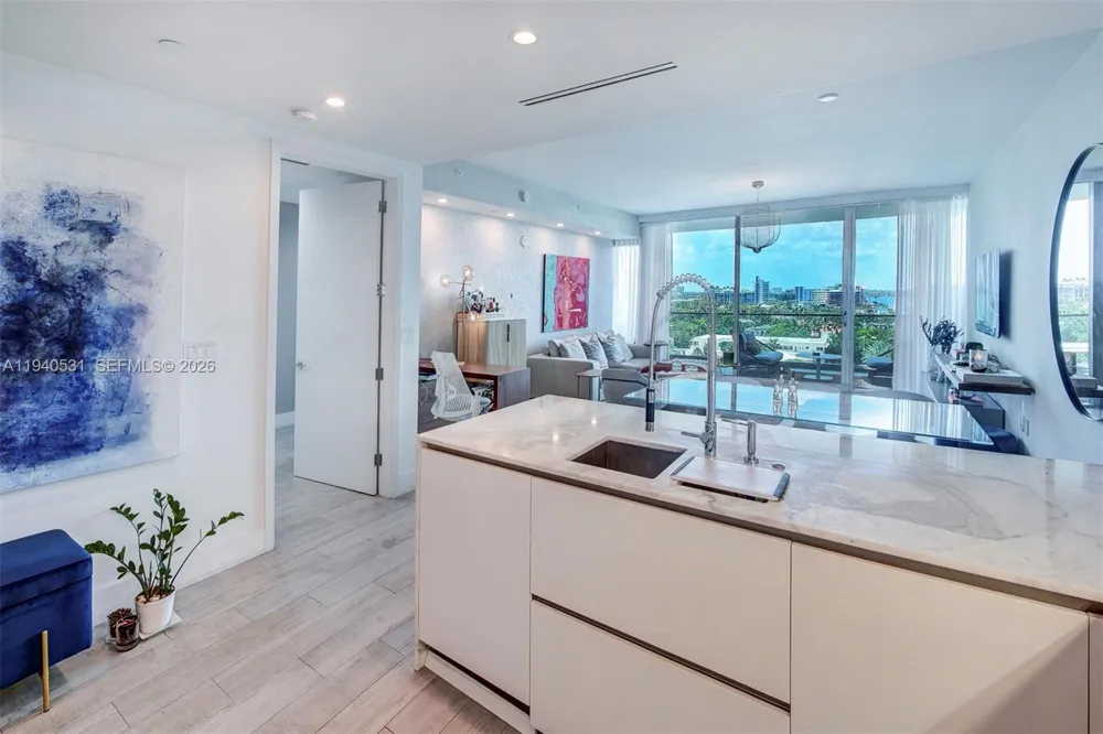 10201 Collins Ave #804 Bal Harbour, FL 33154