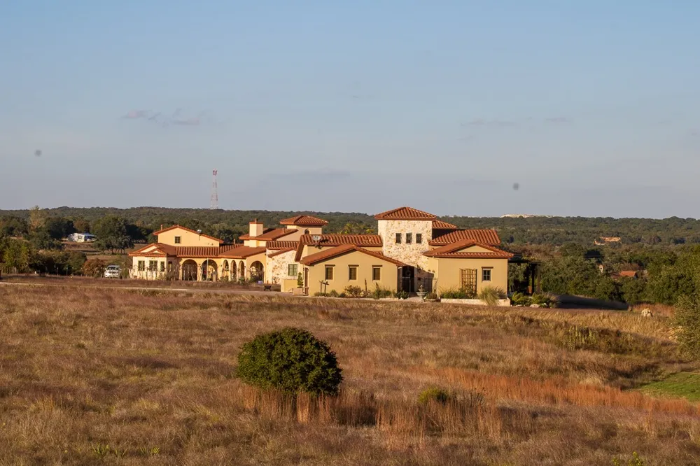 204 Via Daniela Florence, TX 76527