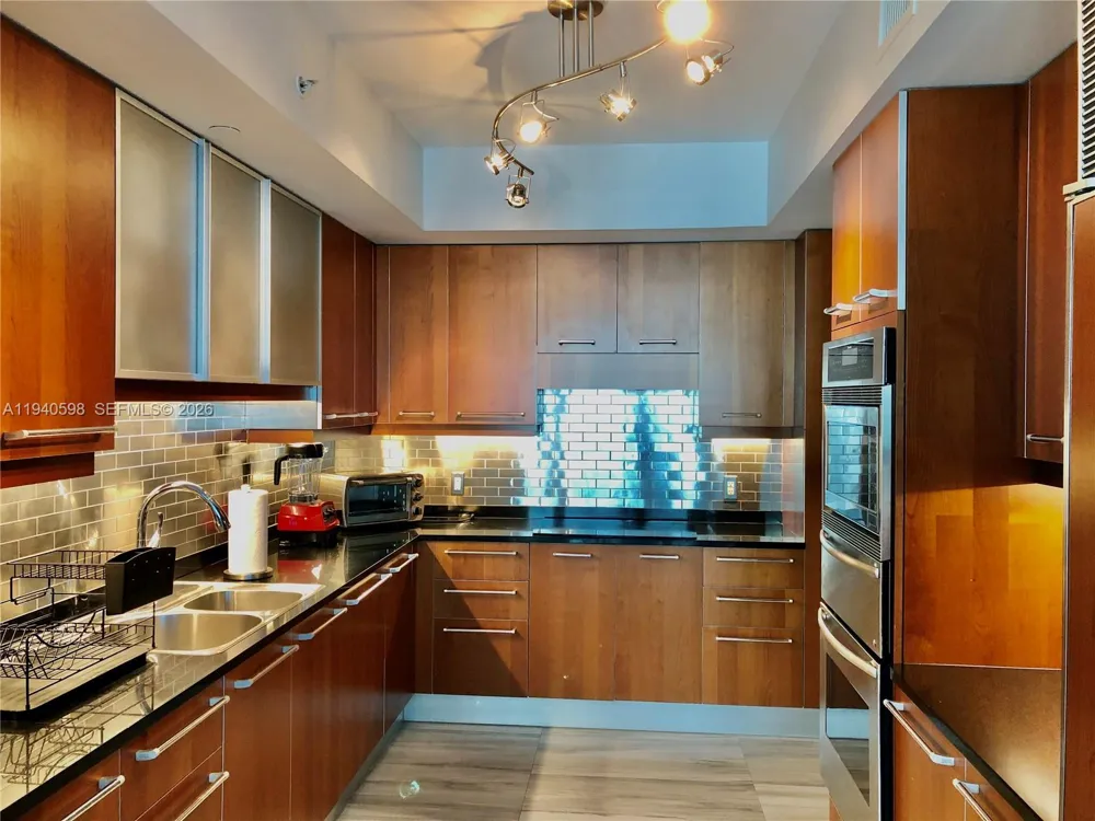 3101 S Ocean Dr #801 Hollywood, FL 33019
