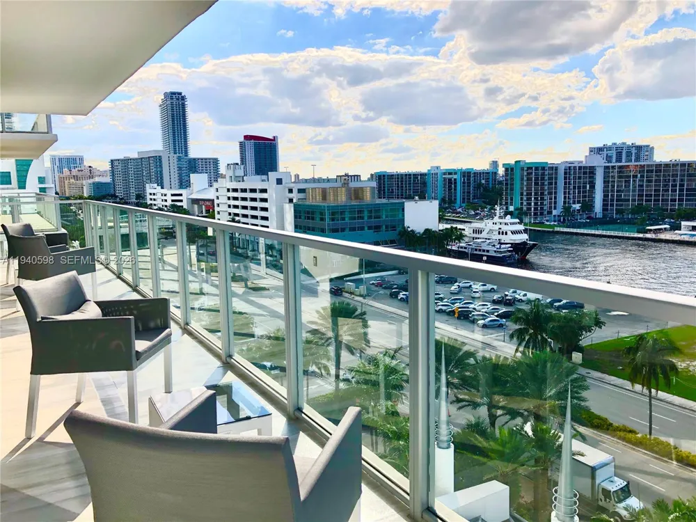 3101 S Ocean Dr #801 Hollywood, FL 33019