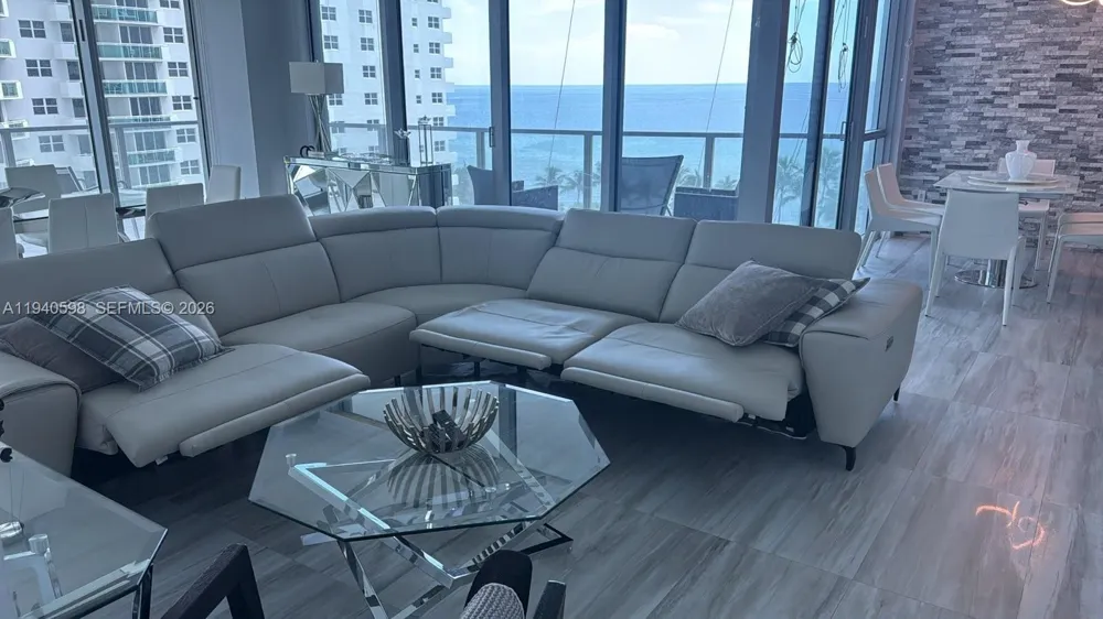 3101 S Ocean Dr #801 Hollywood, FL 33019