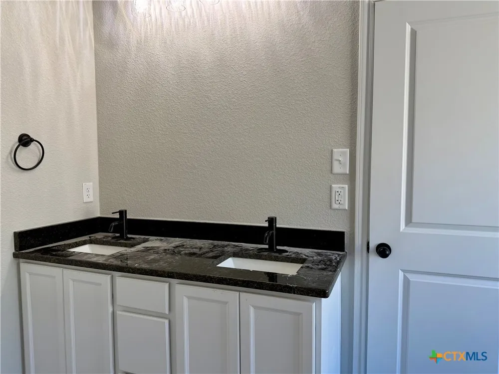 2550 Settlers Oak Drive Belton, TX 76513