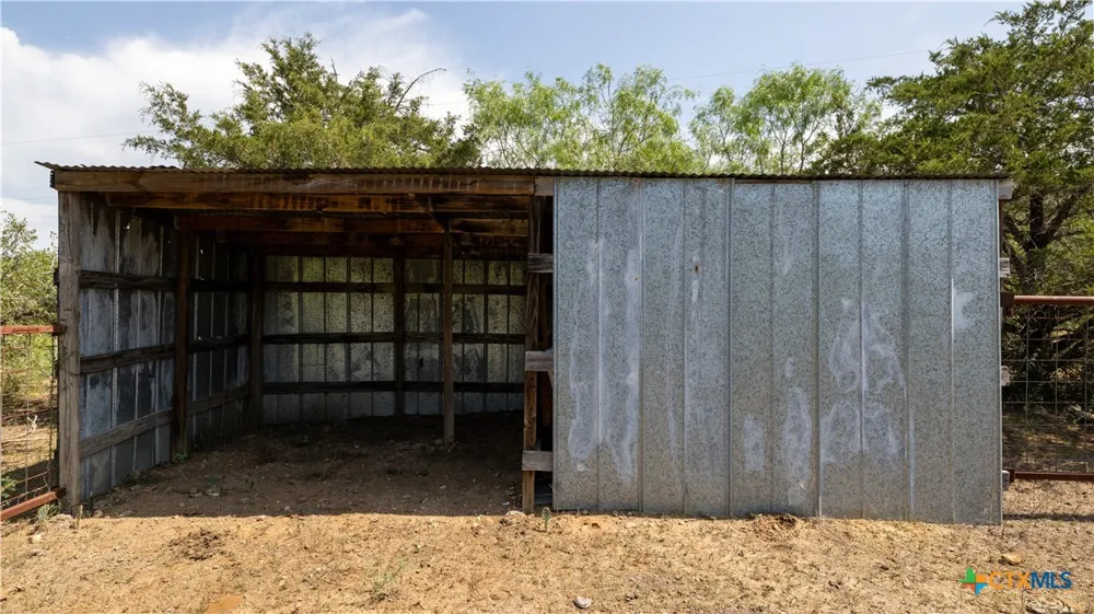 1400 Seminole Trail Dale, TX 78616