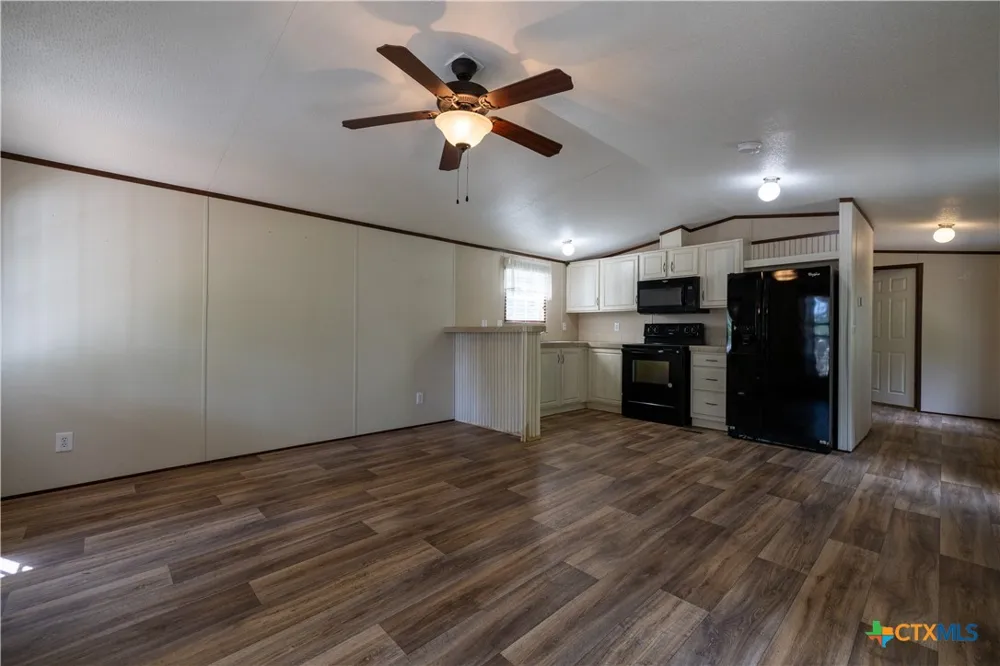1400 Seminole Trail Dale, TX 78616