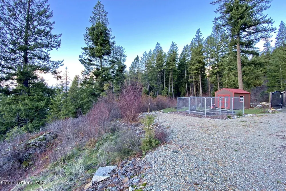 150 Castle Crest Hope, ID 83836