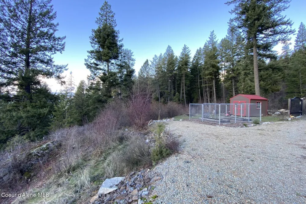 150 Castle Crest Hope, ID 83836