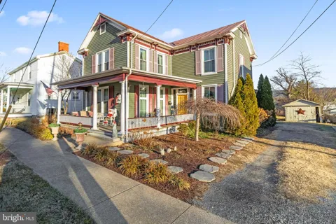 207 S MUHLENBERG STREET