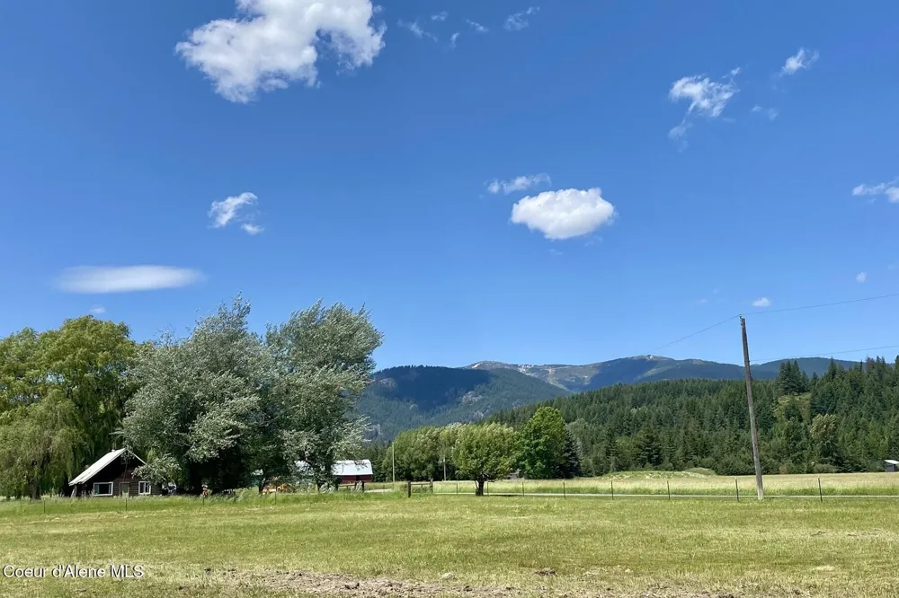 44 Knitting Lane Sandpoint, ID 83864