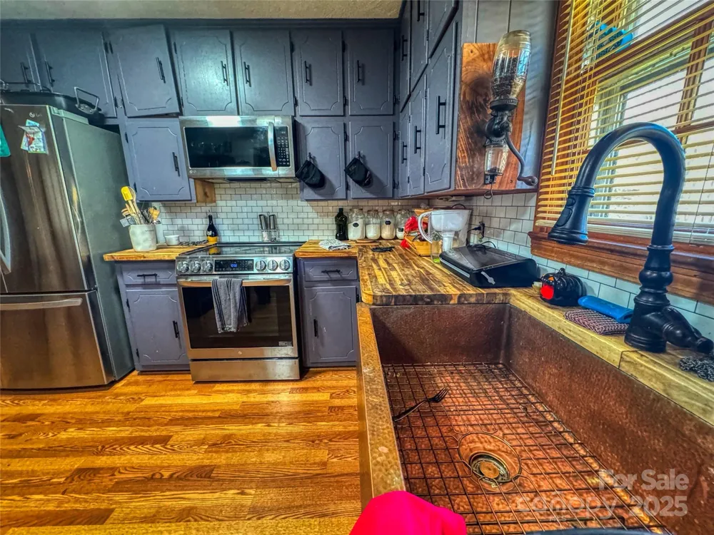 195 S Claybon Drive Advance, NC 27006