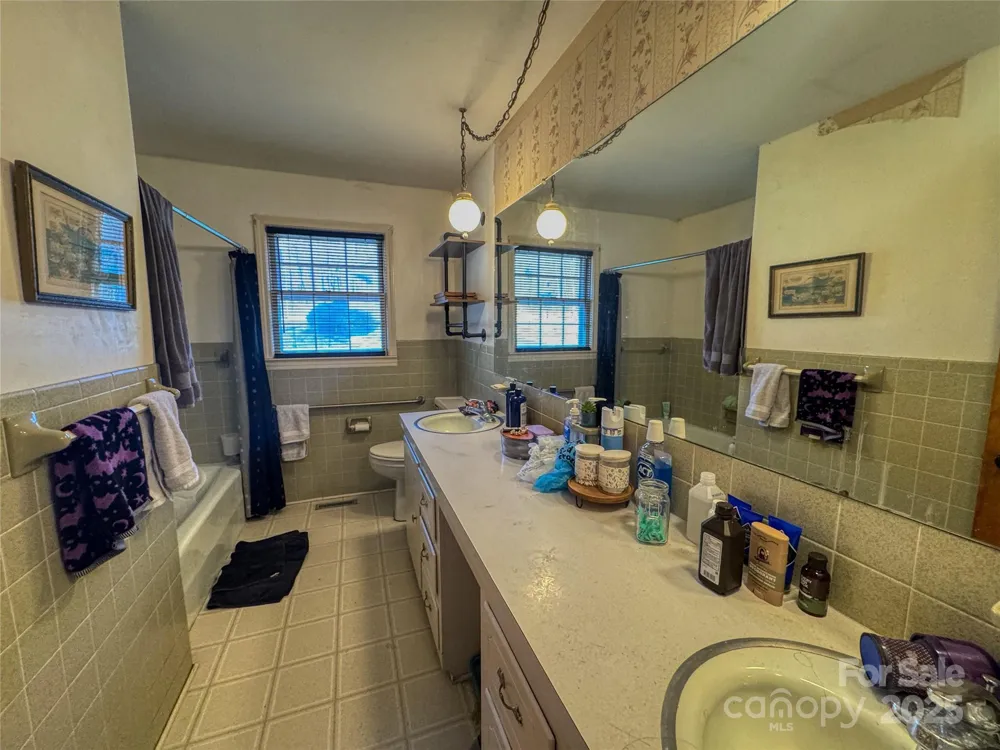 195 S Claybon Drive Advance, NC 27006