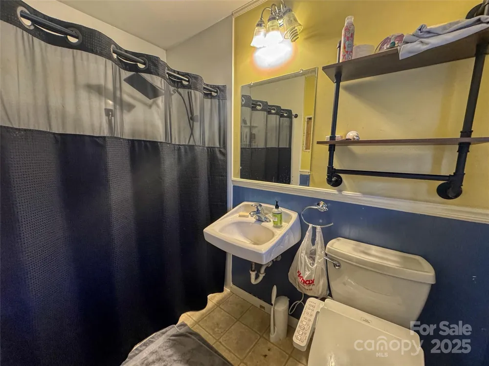 195 S Claybon Drive Advance, NC 27006