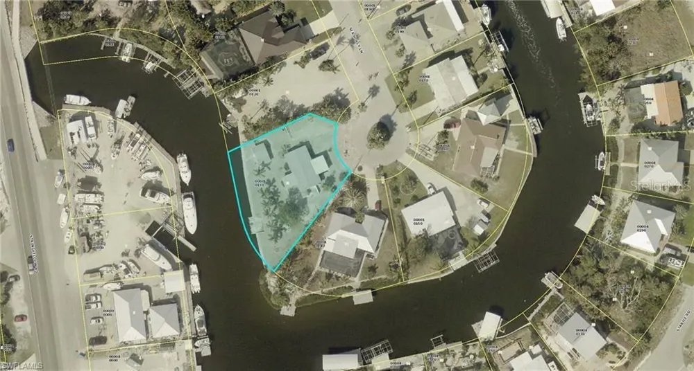 3435 SEA HOLLY LANE St James City, FL 33956
