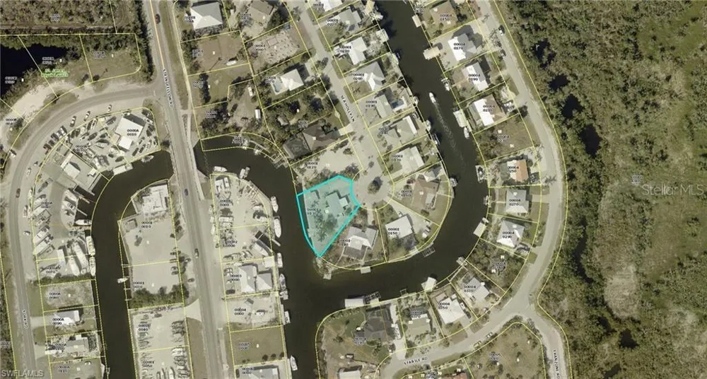 3435 SEA HOLLY LANE St James City, FL 33956