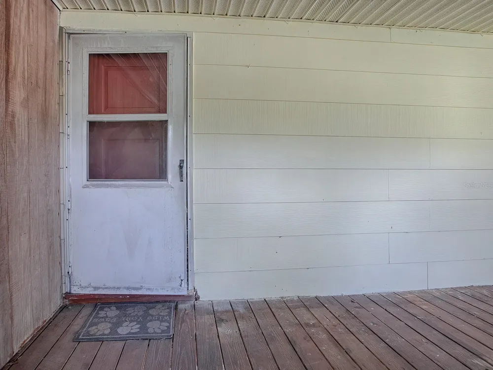 853 CR 484 Lake Panasoffkee, FL 33538
