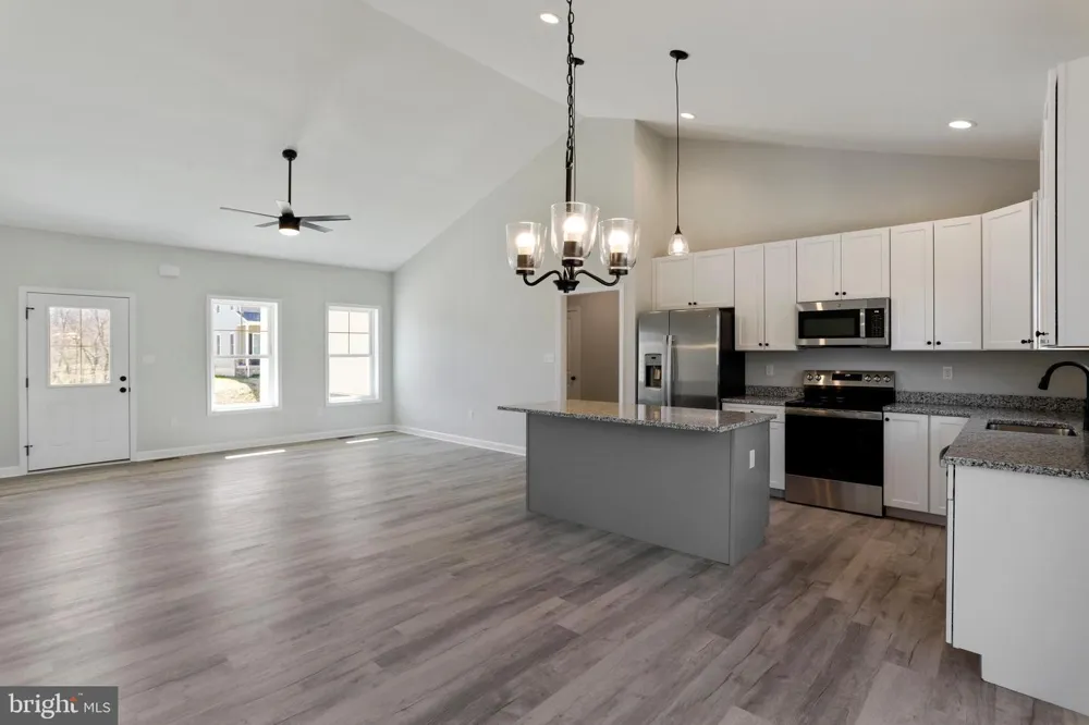 LARIMAR LANE Inwood, WV 25428
