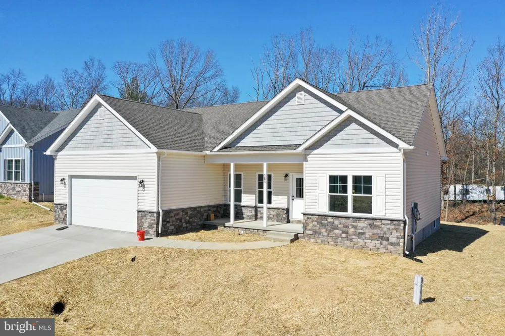 LARIMAR LANE Inwood, WV 25428