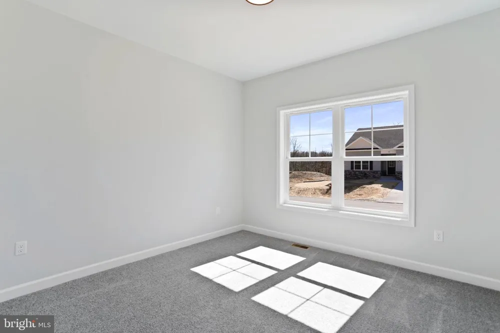 LARIMAR LANE Inwood, WV 25428