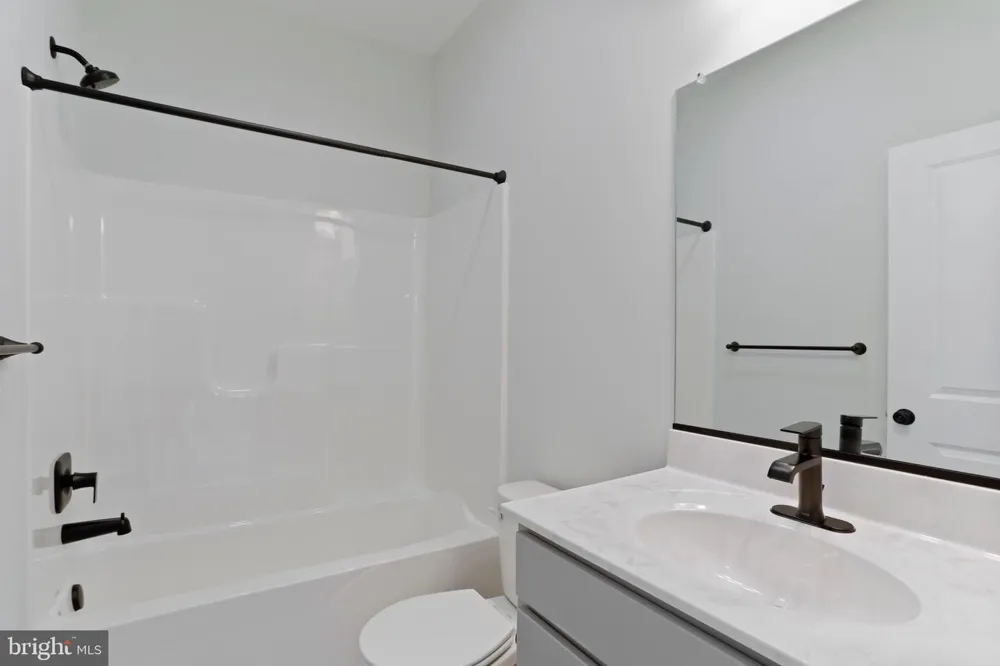 LARIMAR LANE Inwood, WV 25428