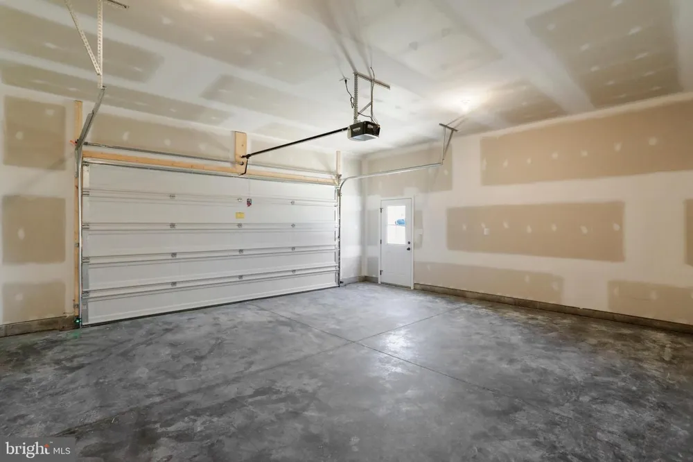 LARIMAR LANE Inwood, WV 25428