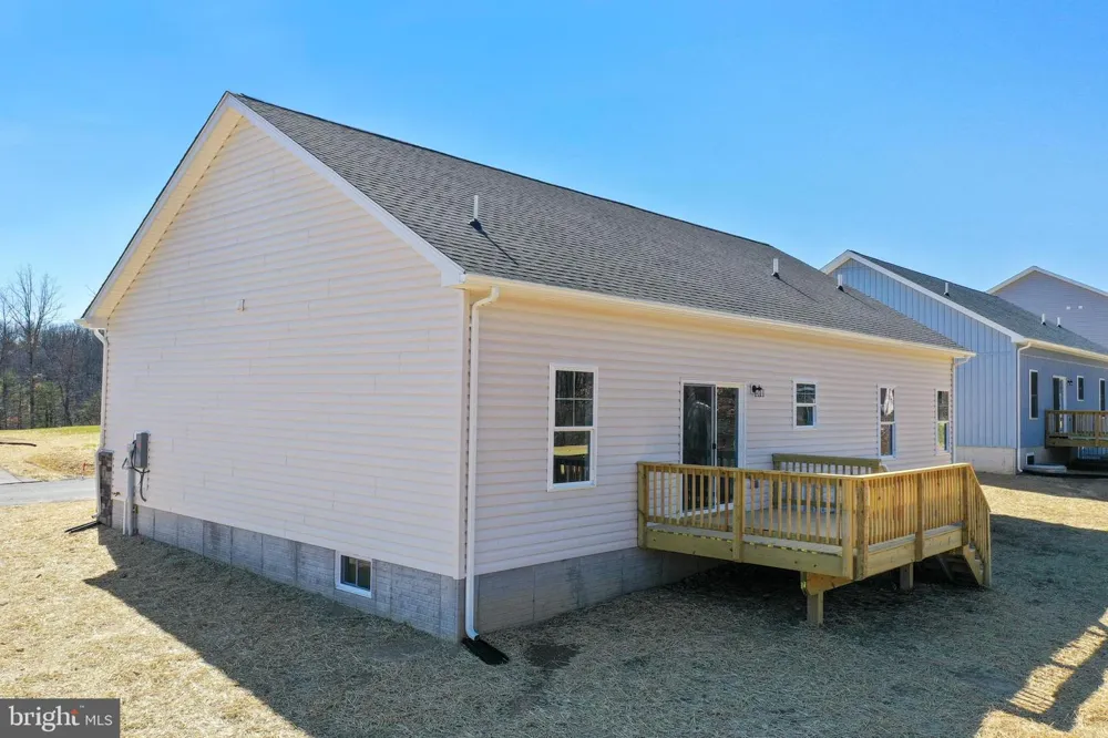 LARIMAR LANE Inwood, WV 25428
