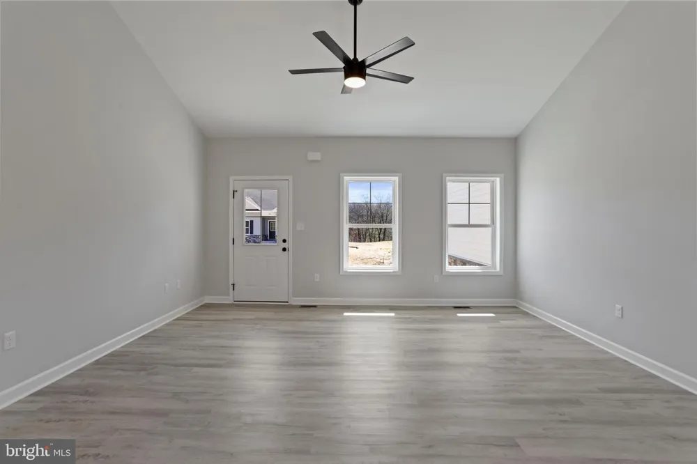 LARIMAR LANE Inwood, WV 25428