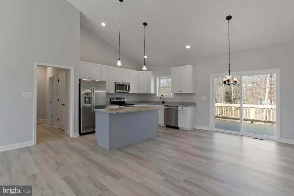 LARIMAR LANE Inwood, WV 25428