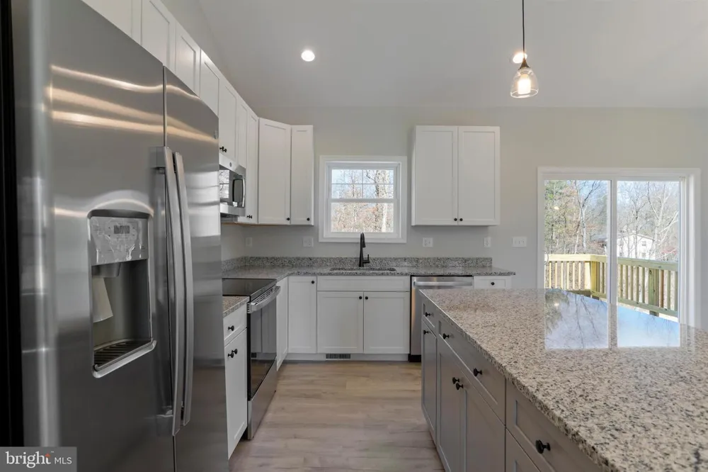 LARIMAR LANE Inwood, WV 25428