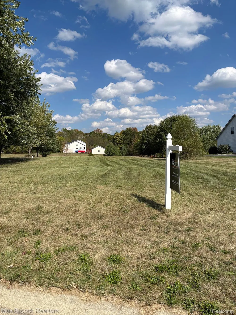 11490 Castleton Court Dexter City, MI 48130