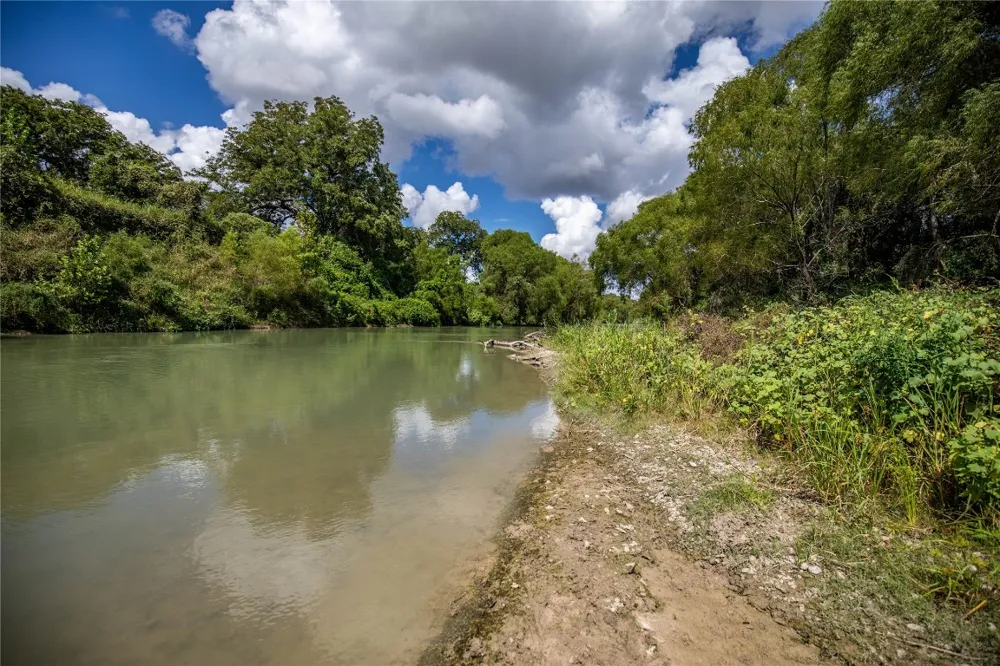 FM 766 Cuero, TX 77954