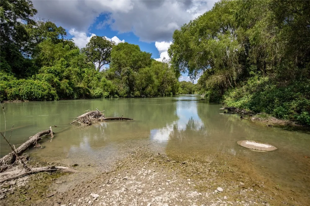 FM 766 Cuero, TX 77954
