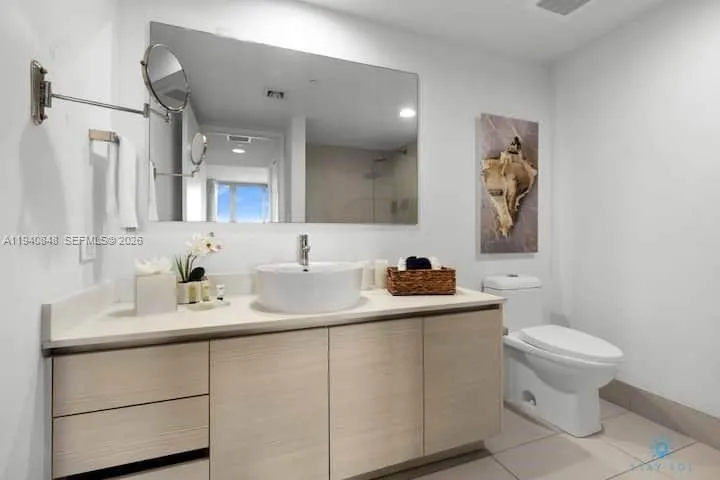2602 E Hallandale Beach Blvd #R2006 Hallandale Beach, FL 33009
