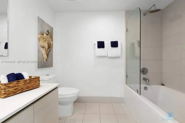 2602 E Hallandale Beach Blvd #R2006 Hallandale Beach, FL 33009