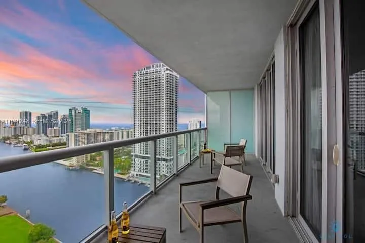 2602 E Hallandale Beach Blvd #R2006 Hallandale Beach, FL 33009