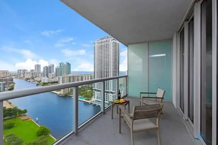2602 E Hallandale Beach Blvd #R2006 Hallandale Beach, FL 33009