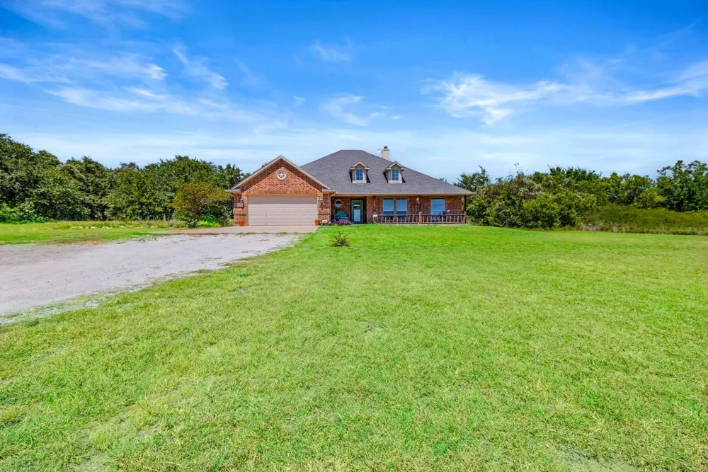 9430 W Highway 199 Poolville, TX 76487