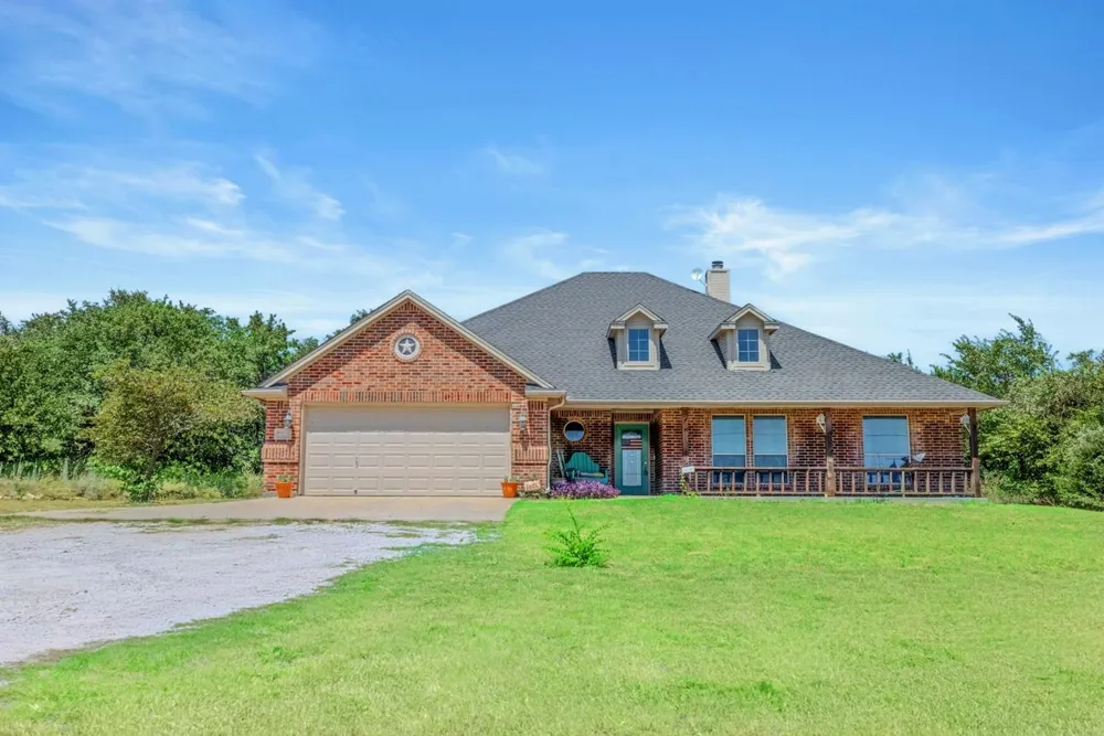 9430 W Highway 199 Poolville, TX 76487