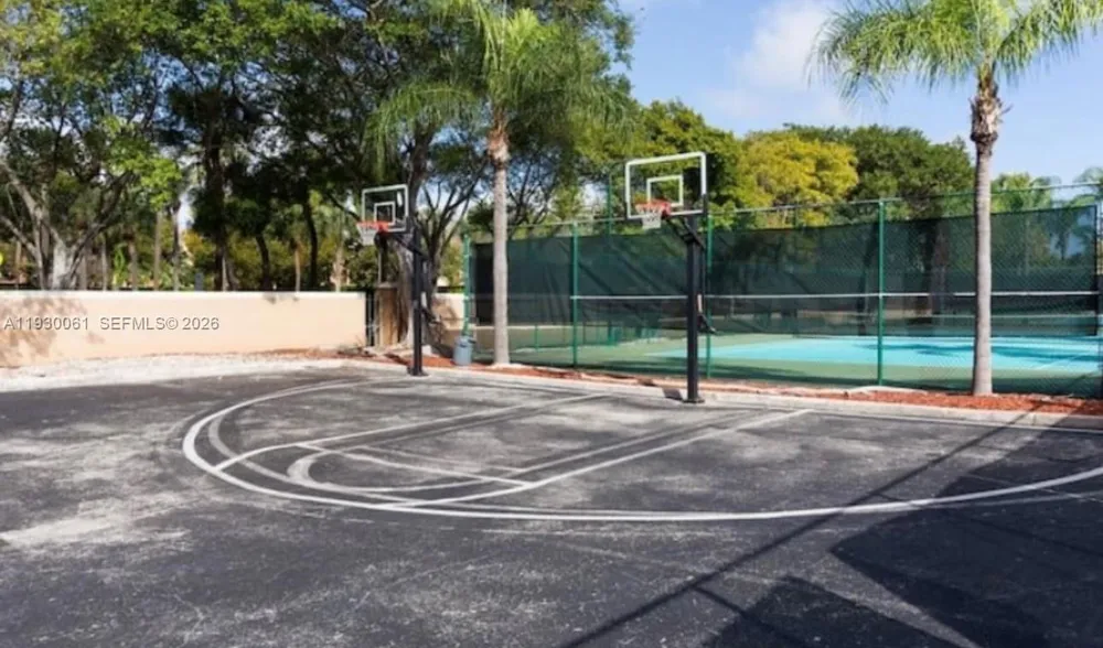 19801 E Country Club Dr #4604 Aventura, FL 33180
