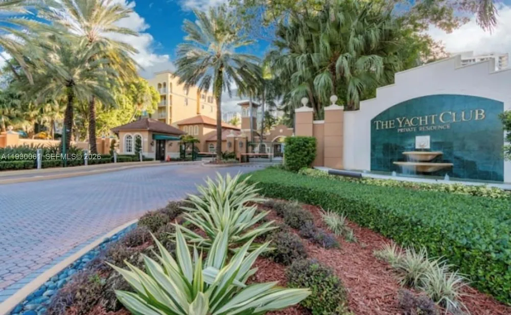19801 E Country Club Dr #4604 Aventura, FL 33180